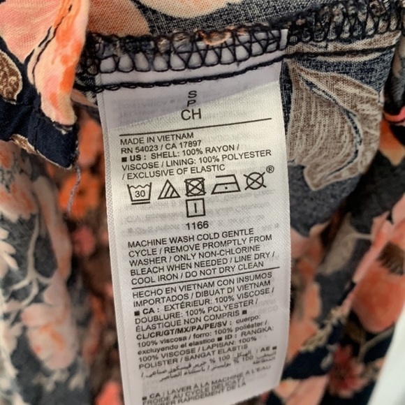 Old Navy dress size S floral puffy sleeves navy orange smoked back tie front - Picture 8 of 8